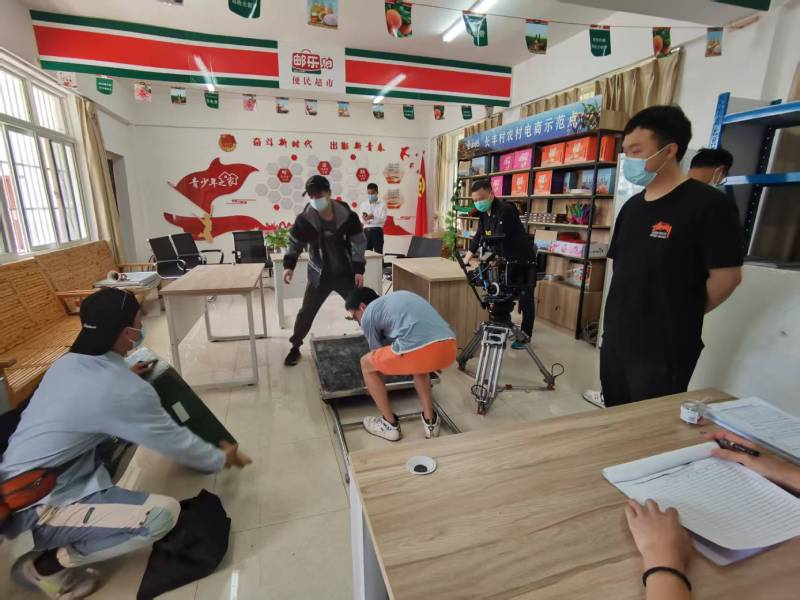 追星女孩心理学分析报告：戚墅堰区广告片拍摄公司揭秘饭圈应援式传播逻辑